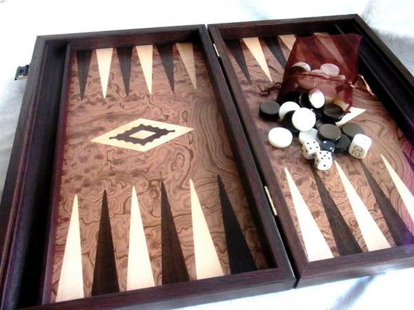 Manopoulos Backgammon Walnuß -L-