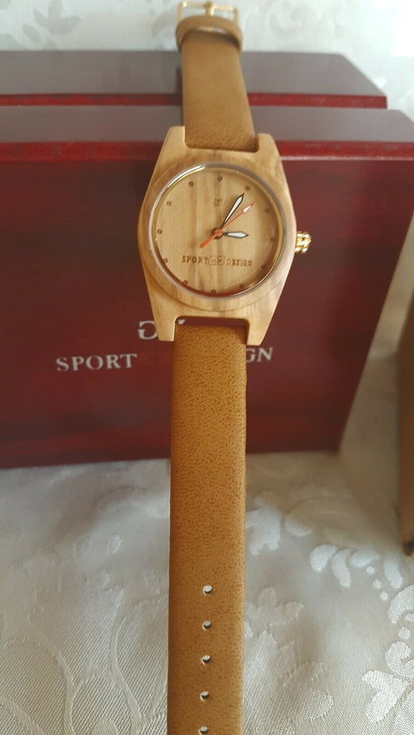 GV Sport Design Armband Holzuhr Damen